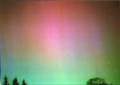 © B. Kühne; Polarlichter vom 11. April, 23:25 - 23:45 MESZ mit 28 mm Weitwinkel, Belichtung ca. 10 - 30 sek., Fuji Superia 200